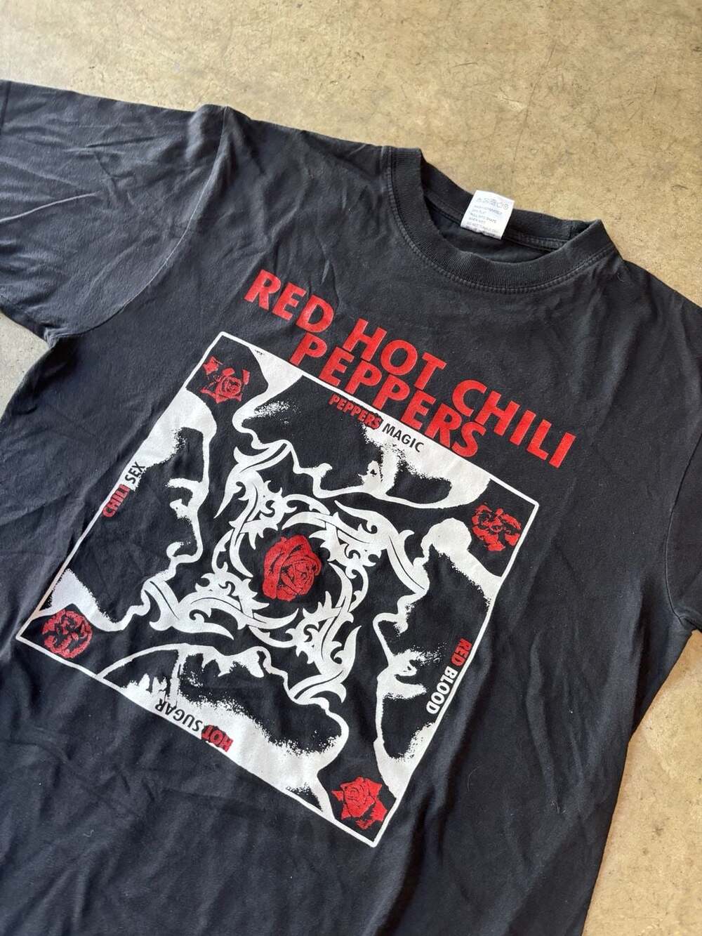Vintage Red Hot Chili Peppers Blood Sugar Sex Magik tee euro radio store boot